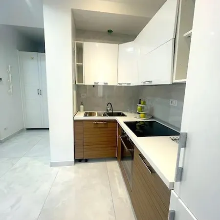 Tiburtina Luxury Apartamento