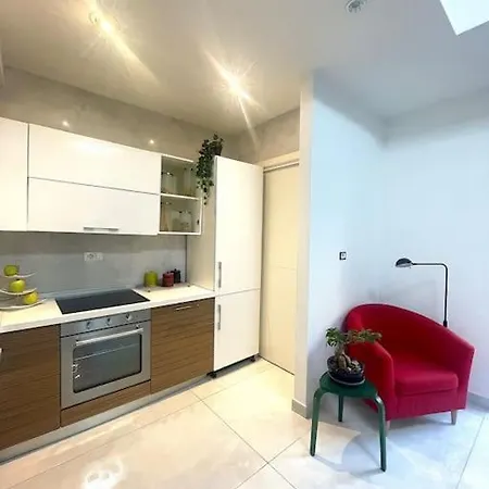 Tiburtina Luxury *